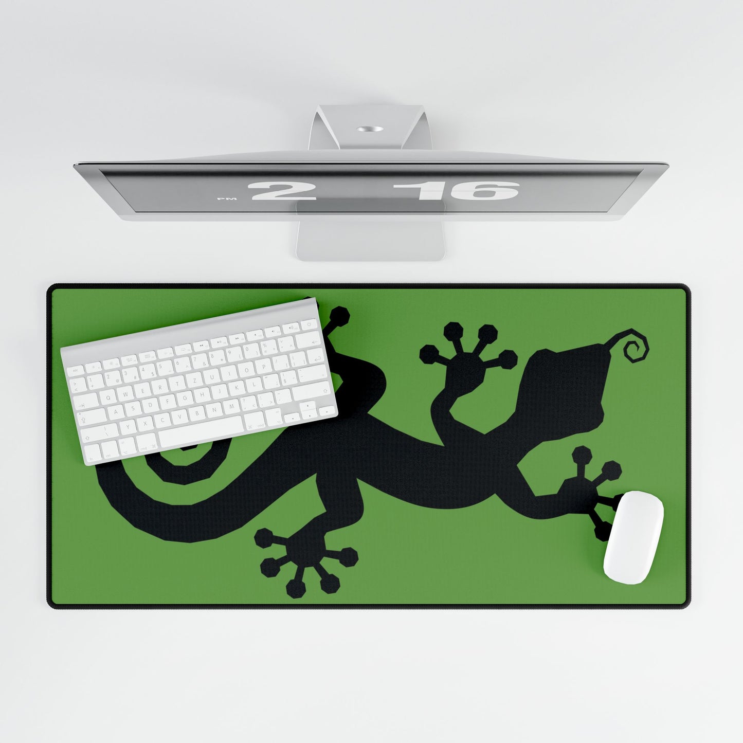 "Lucky Lizard" od Electric Lizard - Desk Mats